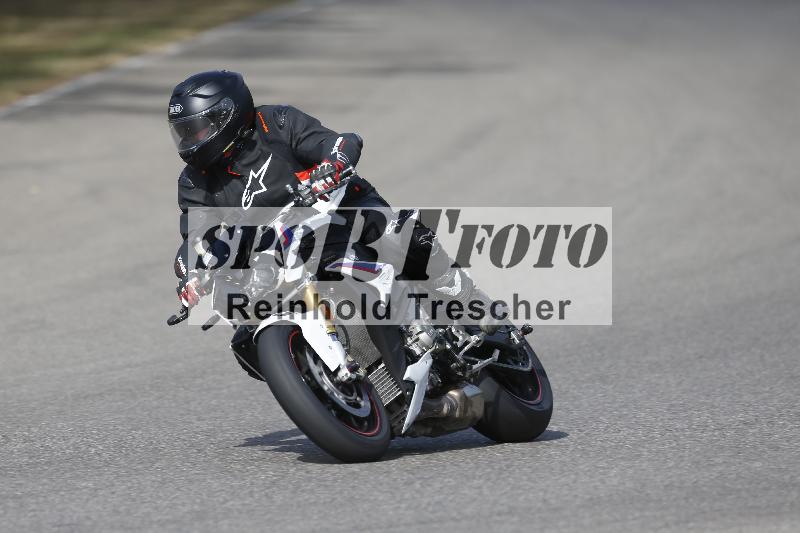 /37 09.08.2026  Pluess Motosport ADR/Einsteiger/unklar
